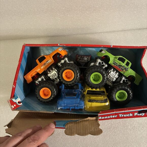 Kid Connection Monster Truck Play Set. 7 Pieces Friction Powered. Box Worn - Picture 6 of 6